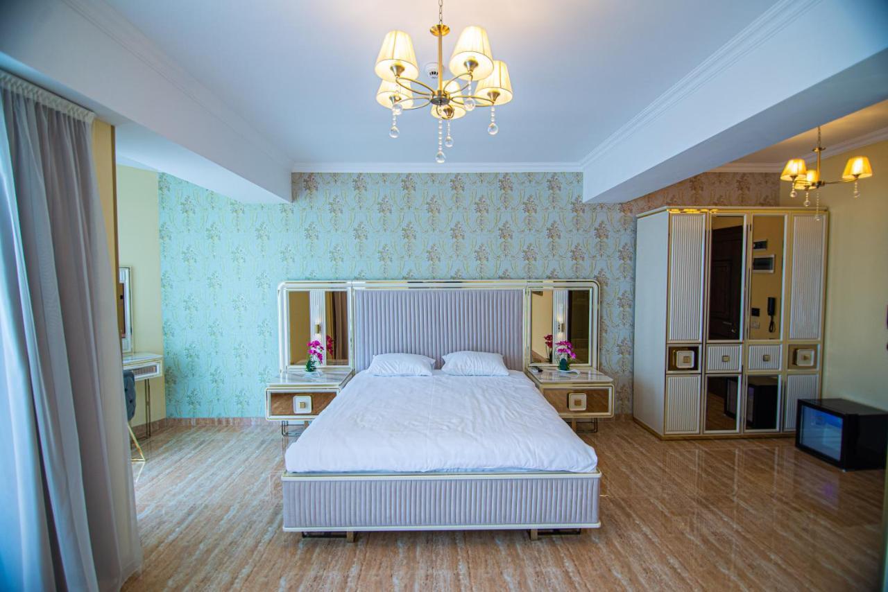 קוסטינסטי Alessio Hotel Residence מראה חיצוני תמונה