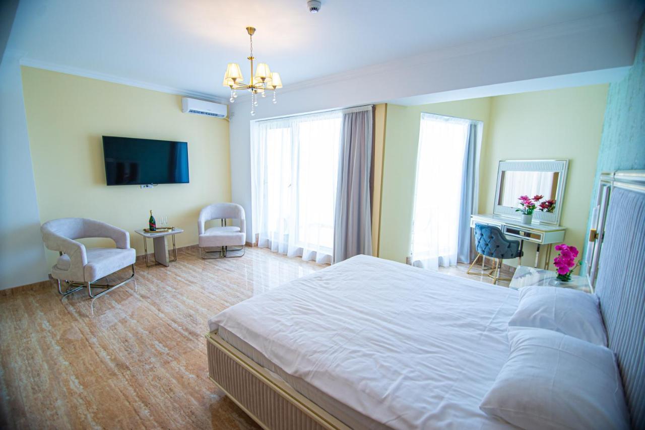 קוסטינסטי Alessio Hotel Residence מראה חיצוני תמונה