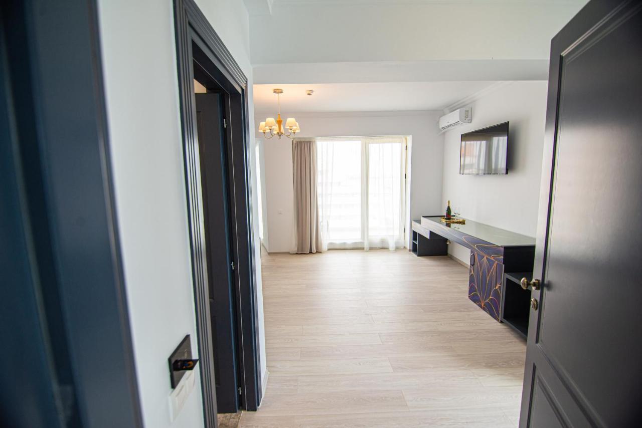 קוסטינסטי Alessio Hotel Residence מראה חיצוני תמונה