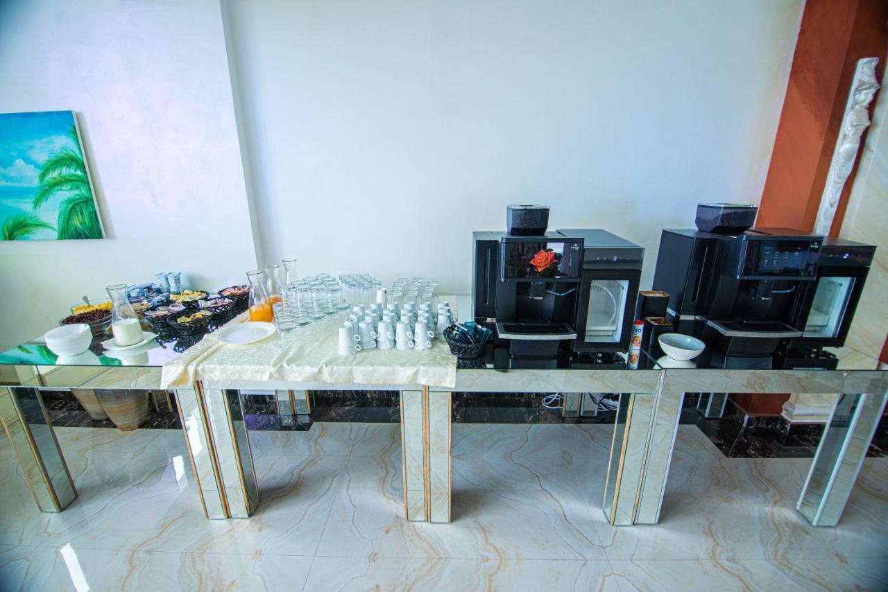 קוסטינסטי Alessio Hotel Residence מראה חיצוני תמונה