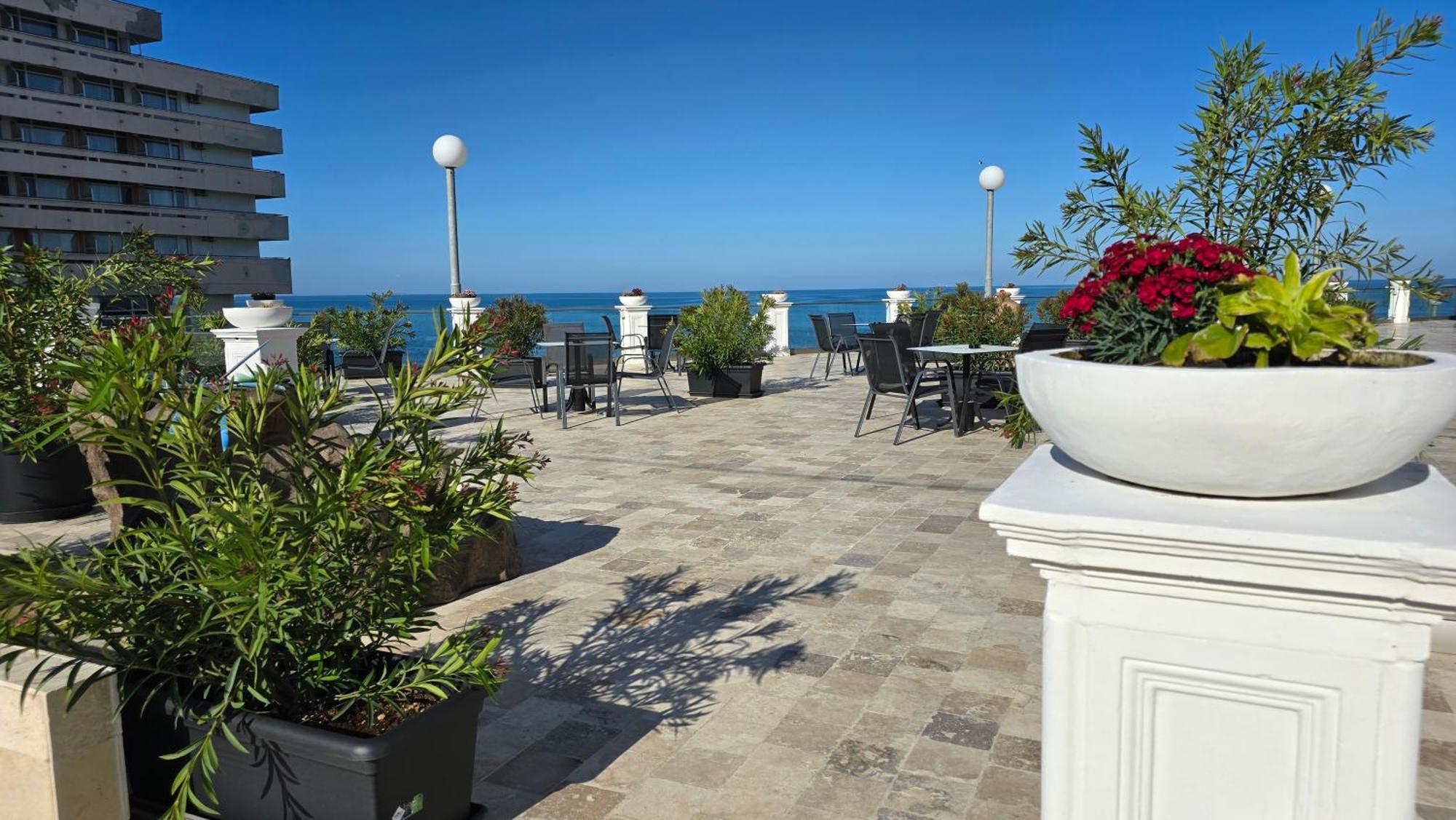קוסטינסטי Alessio Hotel Residence מראה חיצוני תמונה