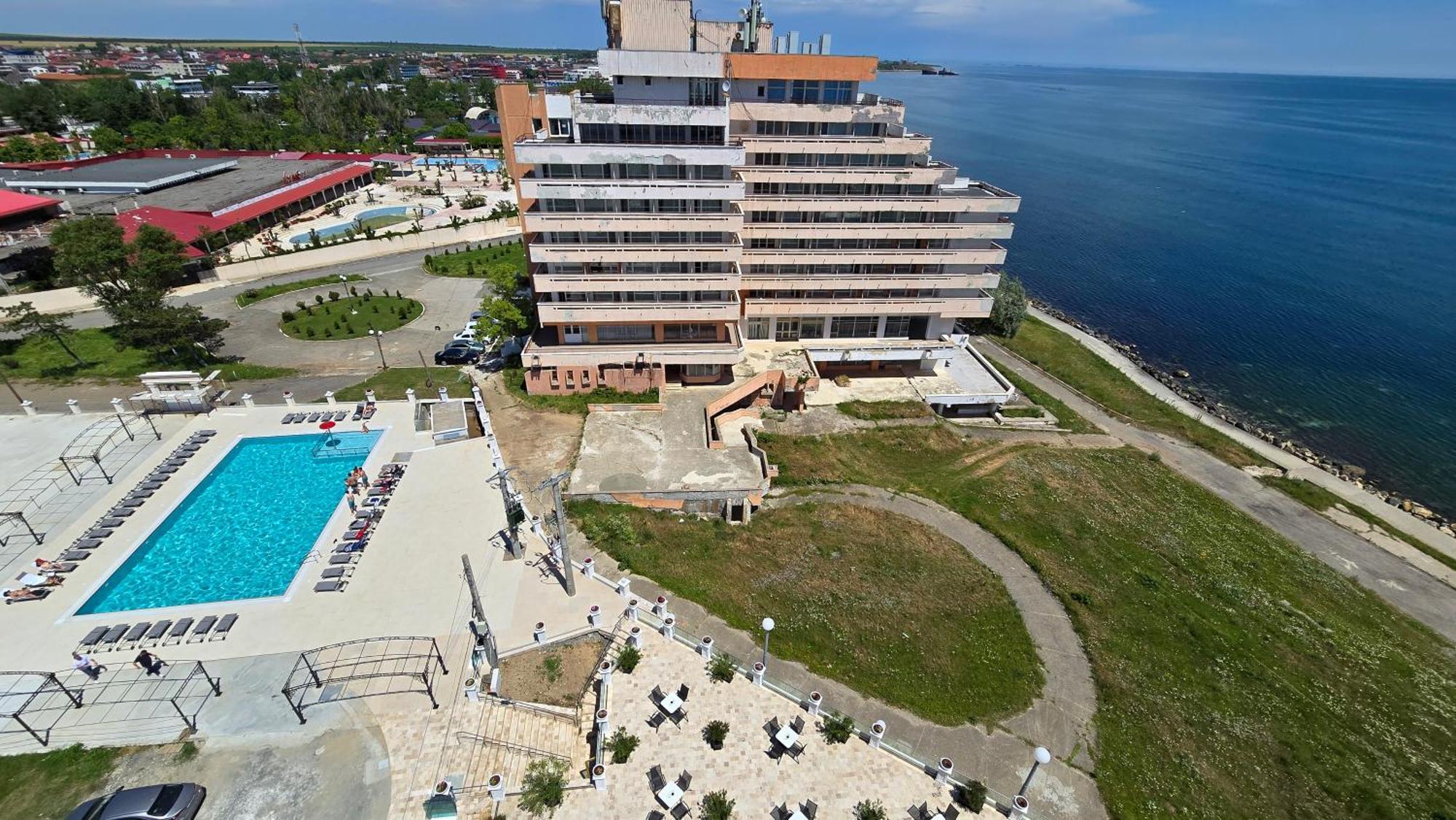קוסטינסטי Alessio Hotel Residence מראה חיצוני תמונה
